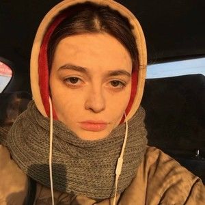 Meet your Posher, Cash